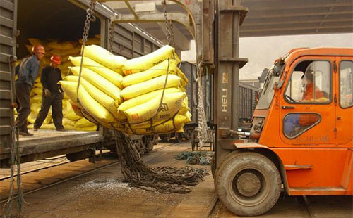 ���ߐ��������mӰ������؃r��ʬFխ������څ��