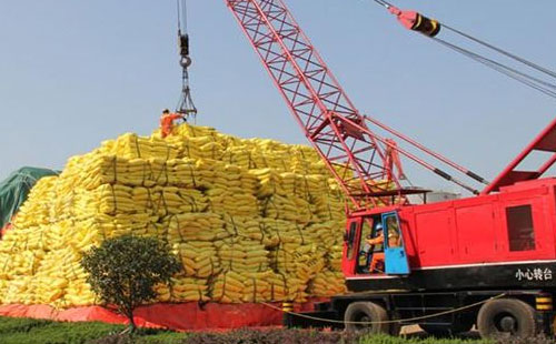 ԭ�ϳɱ�֧�� ��(f��)�Ϸʻ���(w��n)�\(y��n)�О���