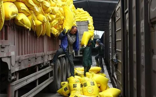 ���؃��跽���yҊ��ɫ���I���đB���^����