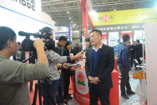 �t�ջ����򻯷ʾC�Ϲ���(y��ng)���D(zhu��n)��  &ldquo;�G���&rdquo; ӭ�������266.png