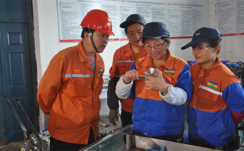 �������F(tu��n)���(xi��ng)�e���{(di��o)��(d��ng)Ů����������