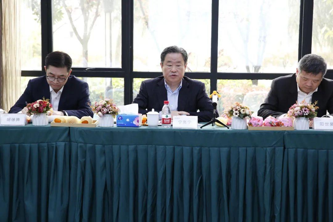 �л����F(tu��n)���Ї������c�������֑�(zh��n)�Ժ��� ���\���|(zh��)���l(f��)չ